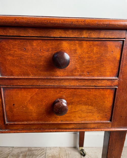 19TH CENTURY MAHOGANY DRESSING TABLE - ADDITIONAL PHOTO 8
