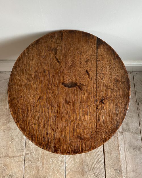 MINIATURE OAK TRIPOD TABLE - ADDITIONAL PHOTO 4