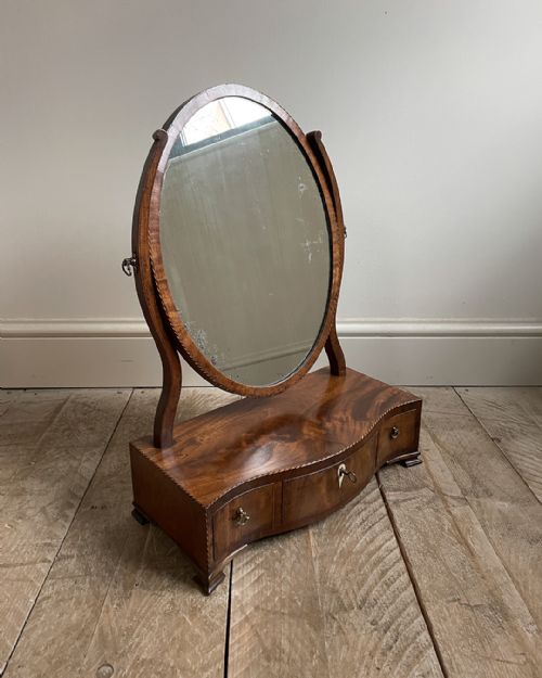 LOVELY GEORGIAN MAHOGANY SERPENTINE TOILET MIRROR - ADDITIONAL PHOTO 1