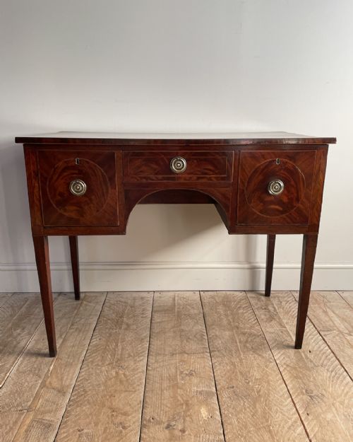 FINE 19TH CENTURY MAHOGANY DRESSING TABLE - ADDITIONAL PHOTO 5