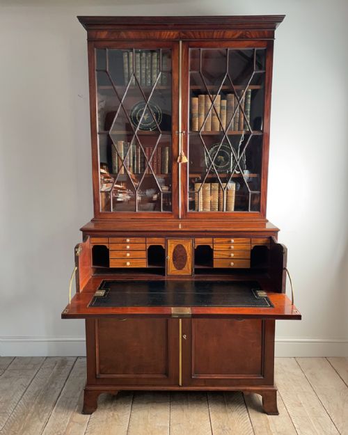 fine georgian mahogany secretaire bookcase - CATEGORY: ANTIQUE BOOKCASES - DATED GEORGIAN