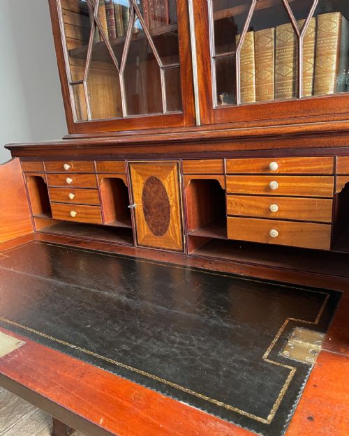 FINE GEORGIAN MAHOGANY SECRETAIRE BOOKCASE - ADDITIONAL PHOTO 8