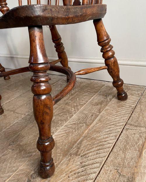 SUPERB PAIR OF YEW WOOD WINDSOR ARM CHAIRS - ADDITIONAL PHOTO 7