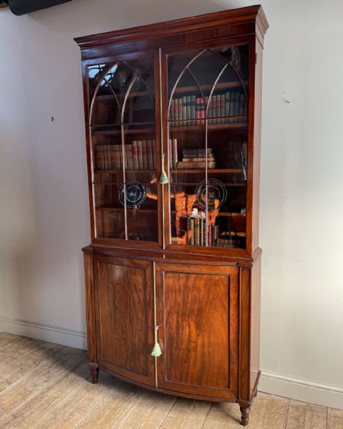 FINE QUALITY EARLY 19TH CENTURY MAHOGANY BOOKCASE CABINET - ADDITIONAL PHOTO 3