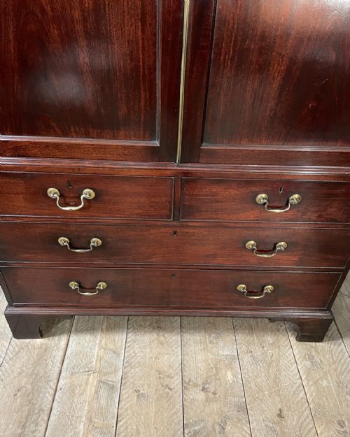 WONDERFUL ORIGINAL GEORGIAN MAHOGANY LINEN PRESS - ADDITIONAL PHOTO 4
