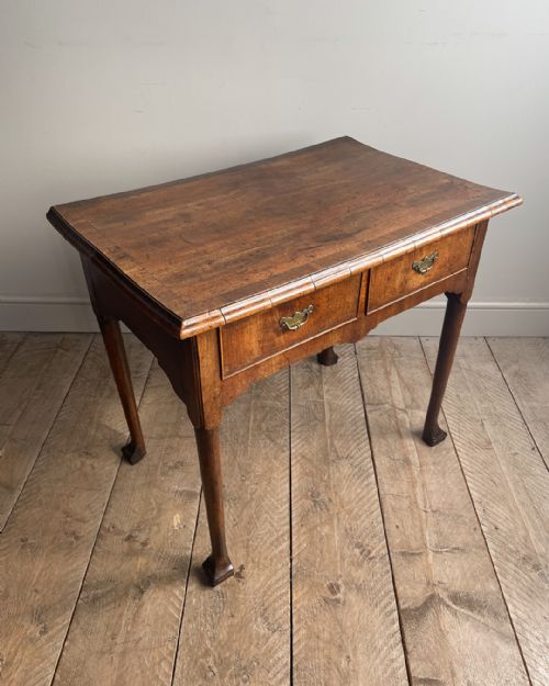 LOVELY GEORGIAN WALNUT LOWBOY - ADDITIONAL PHOTO 1
