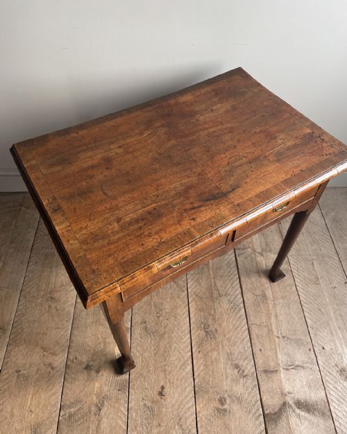 LOVELY GEORGIAN WALNUT LOWBOY - ADDITIONAL PHOTO 2