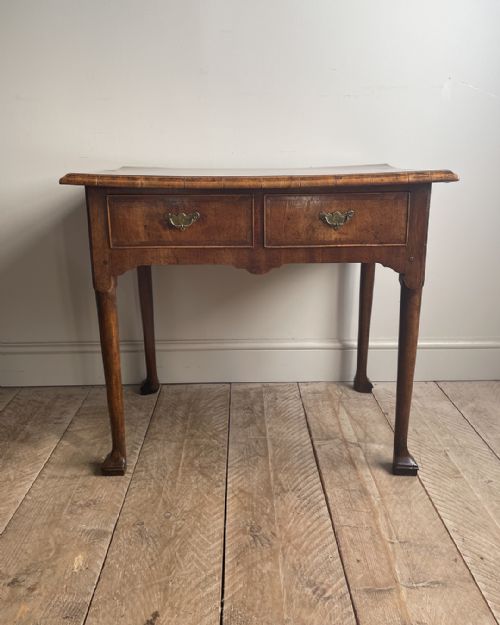 LOVELY GEORGIAN WALNUT LOWBOY - ADDITIONAL PHOTO 4