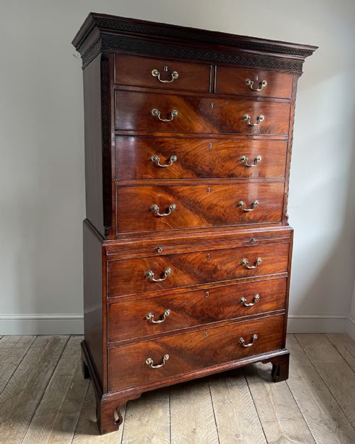 superb george iii mahogany chest on chest - CATEGORY: ANTIQUE CHEST OF DRAWERS - DATED 18TH CENTURY