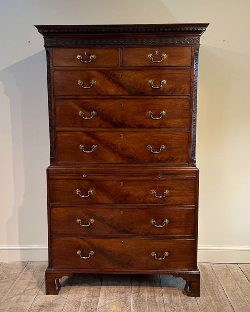 SUPERB GEORGE III MAHOGANY CHEST ON CHEST - ADDITIONAL PHOTO 1