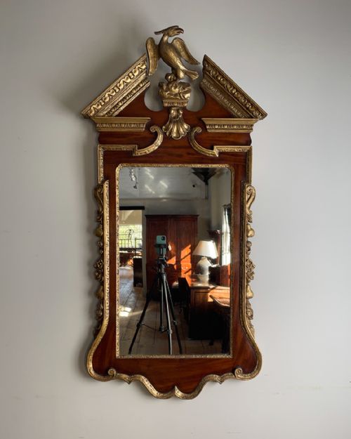 superb george ii mahogany and parcel gilt mirror - CATEGORY: ANTIQUE MIRRORS - DATED 18TH CENTURY