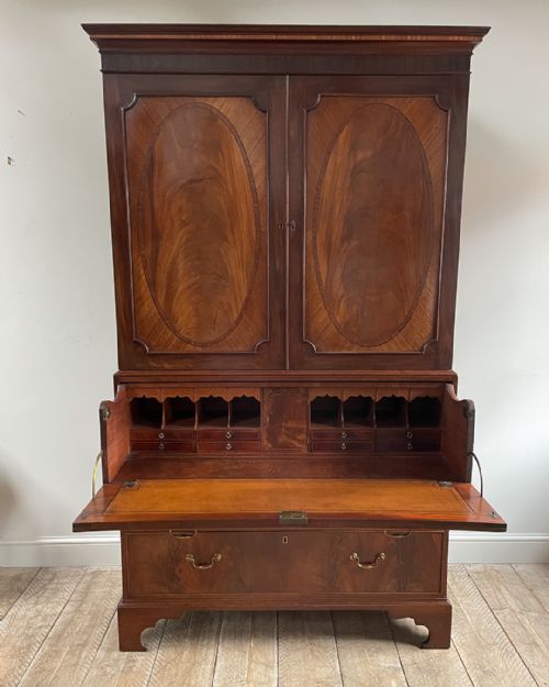 LOVELY GEORGIAN MAHOGANY SECRETAIRE CABINET - ADDITIONAL PHOTO 1