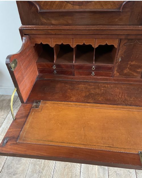 LOVELY GEORGIAN MAHOGANY SECRETAIRE CABINET - ADDITIONAL PHOTO 6