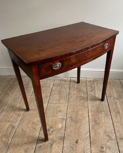GEORGIAN MAHOGANY BOWFRONT SIDE TABLE - ADDITIONAL PHOTO 1