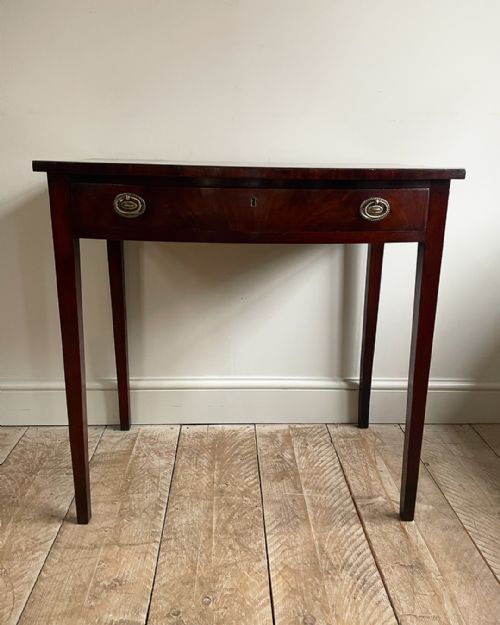GEORGIAN MAHOGANY BOWFRONT SIDE TABLE - ADDITIONAL PHOTO 5