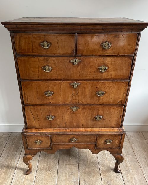 BEAUTIFUL GEORGE II WALNUT CHEST ON STAND - ADDITIONAL PHOTO 1