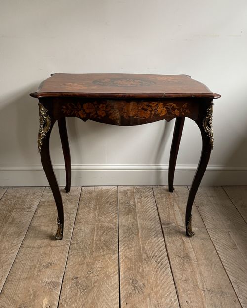 SMALL FRENCH WALNUT AND MARQUETRY CENTRE TABLE - ADDITIONAL PHOTO 3