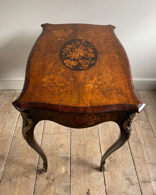SMALL FRENCH WALNUT AND MARQUETRY CENTRE TABLE - ADDITIONAL PHOTO 5