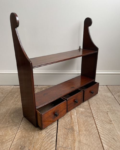 CHARMING EARLY 19TH CENTURY MAHOGANY SPICE RACK - ADDITIONAL PHOTO 2