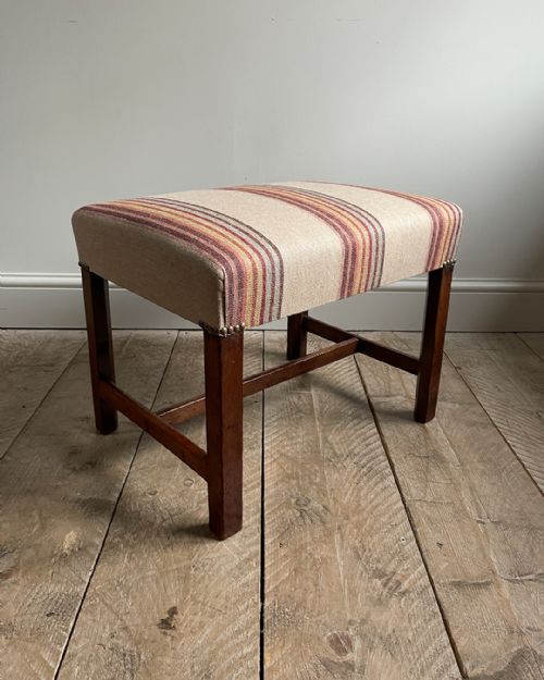 georgian mahogany stool - CATEGORY: ANTIQUE STOOLS - DATED GEORGIAN