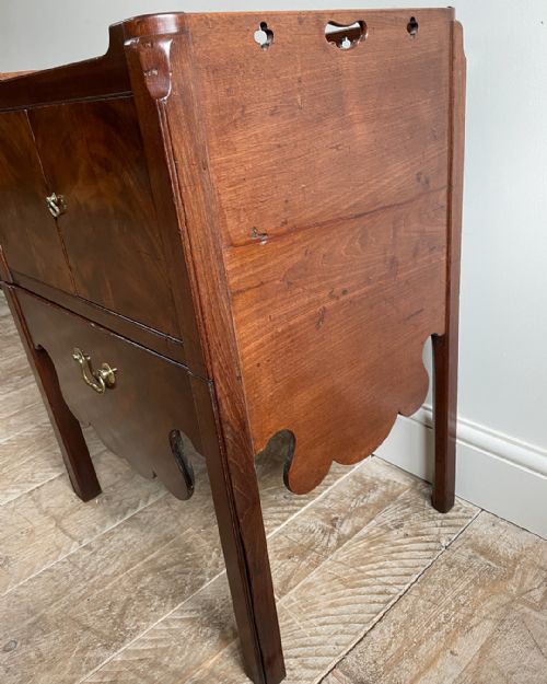 GEORGIAN MAHOGANY TRAYTOP COMMODE - ADDITIONAL PHOTO 6