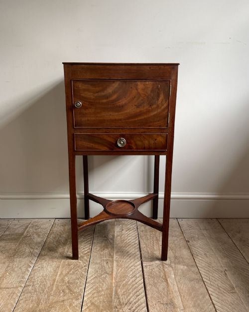 LOVELY FADED MAHOGANY GEORGIAN POT CUPBOARD - ADDITIONAL PHOTO 3