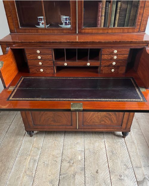 FINE QUALITY GEORGIAN MAHOGANY SECRETAIRE BOOKCASE - ADDITIONAL PHOTO 4