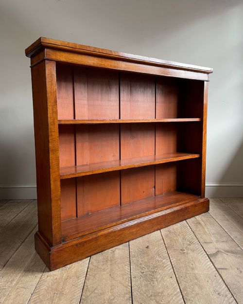 handsome 19th century open bookcase - CATEGORY: ANTIQUE BOOKCASES - DATED 19TH CENTURY