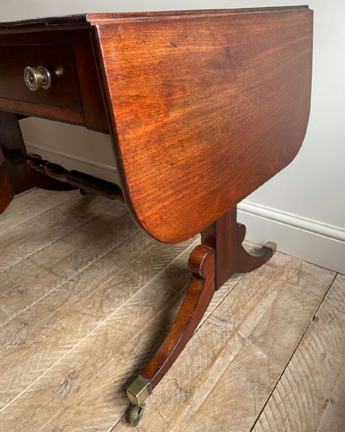 FINE QUALITY REGENCY MAHOGANY SOFA TABLE - ADDITIONAL PHOTO 6