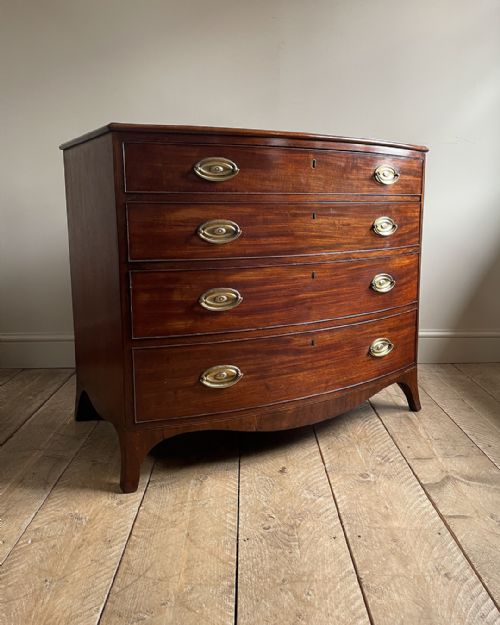 georgian mahogany bowfront chest of drawers - CATEGORY: ANTIQUE CHEST OF DRAWERS - DATED 19TH CENTURY