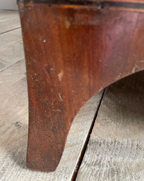 GEORGIAN MAHOGANY BOWFRONT CHEST OF DRAWERS - ADDITIONAL PHOTO 8