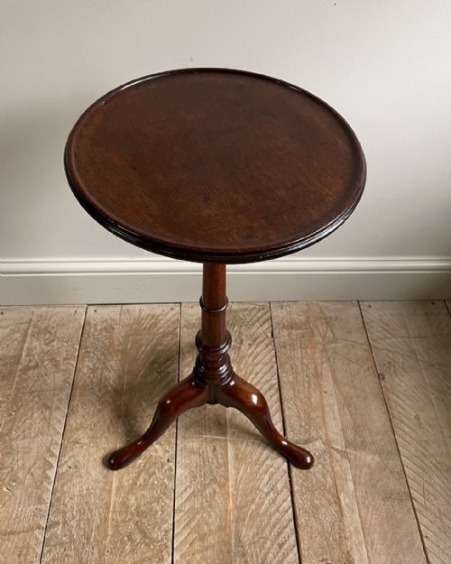 ELEGANT GEORGIAN MAHOGANY CANDLE STAND - ADDITIONAL PHOTO 2
