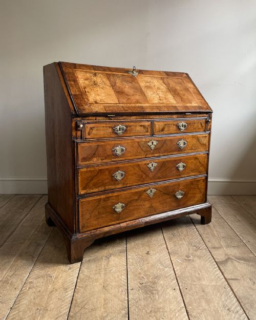 LOVELY GEORGE II WALNUT BUREAU - ADDITIONAL PHOTO 2