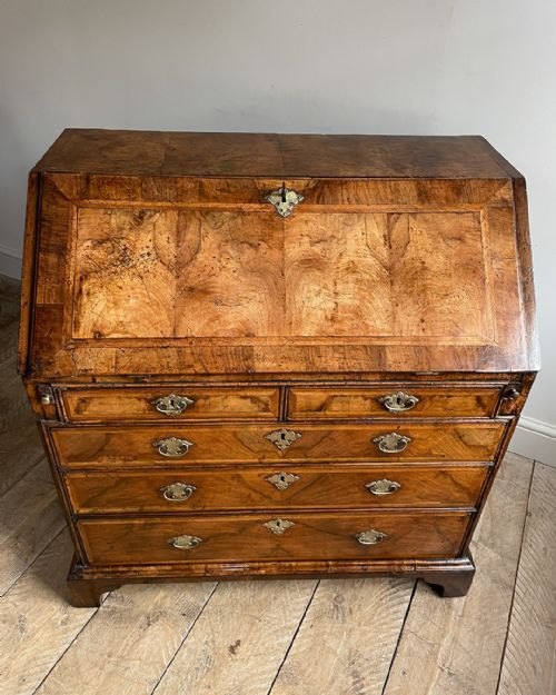 LOVELY GEORGE II WALNUT BUREAU - ADDITIONAL PHOTO 4