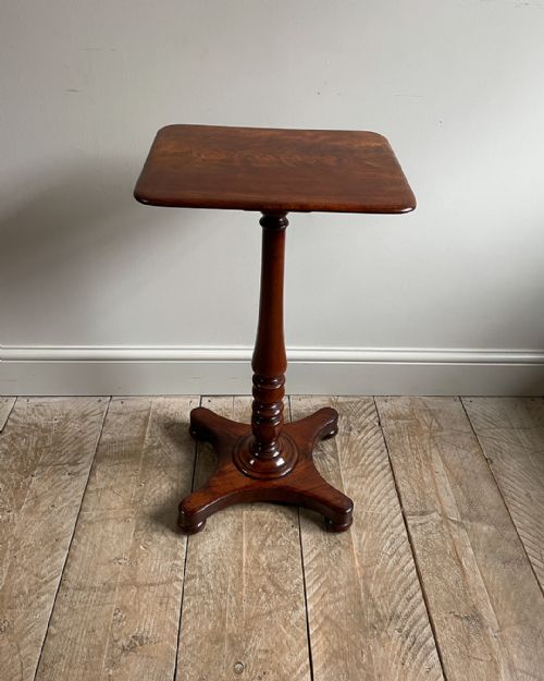 small mahogany pedestal lamp table - CATEGORY: ANTIQUE TABLES - DATED 19TH CENTURY