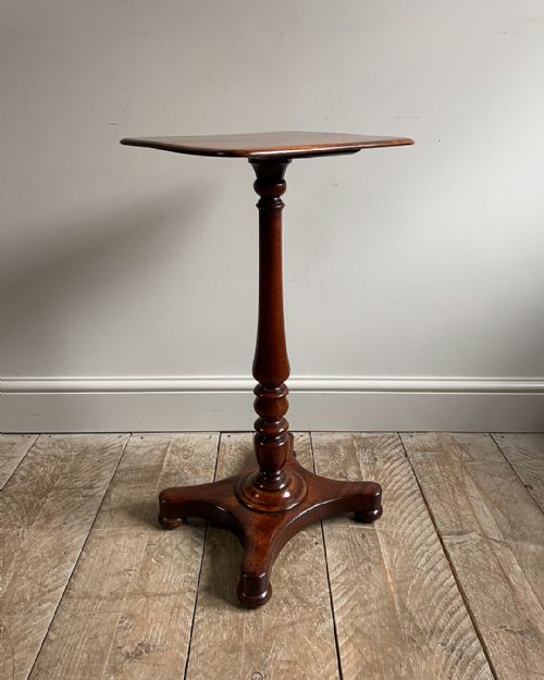 SMALL MAHOGANY PEDESTAL LAMP TABLE - ADDITIONAL PHOTO 2