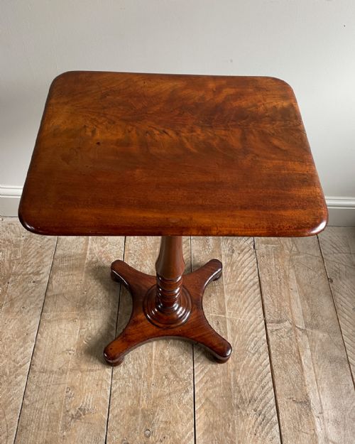 SMALL MAHOGANY PEDESTAL LAMP TABLE - ADDITIONAL PHOTO 3