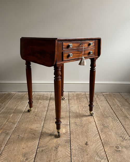 late regency mahogany pembroke work table - CATEGORY: ANTIQUE TABLES - DATED REGENCY