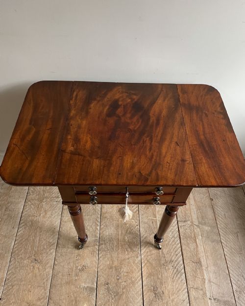 LATE REGENCY MAHOGANY PEMBROKE WORK TABLE - ADDITIONAL PHOTO 6