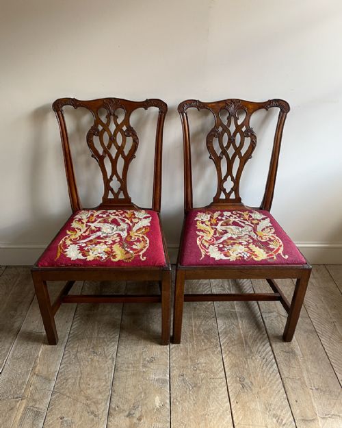 PAIR OF CHIPPENDALE PERIOD SIDE CHAIRS - ADDITIONAL PHOTO 3