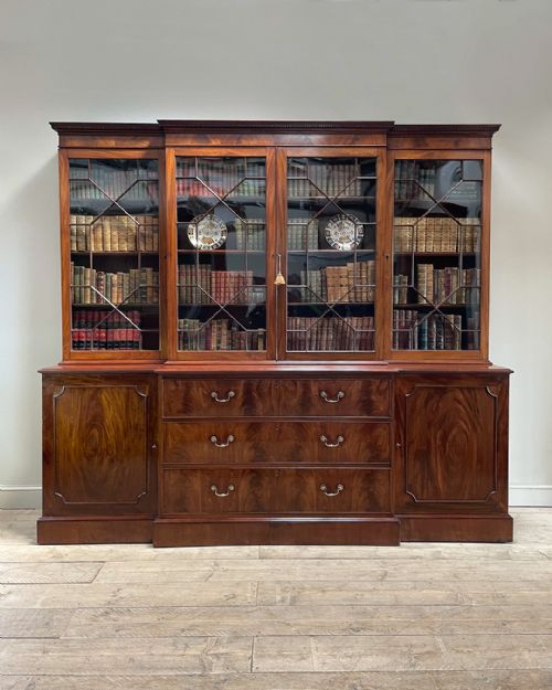 HANDSOME GEORGE IV MAHOGANY BREAKFRONT SECRETAIRE BOOKCASE - ADDITIONAL PHOTO 1