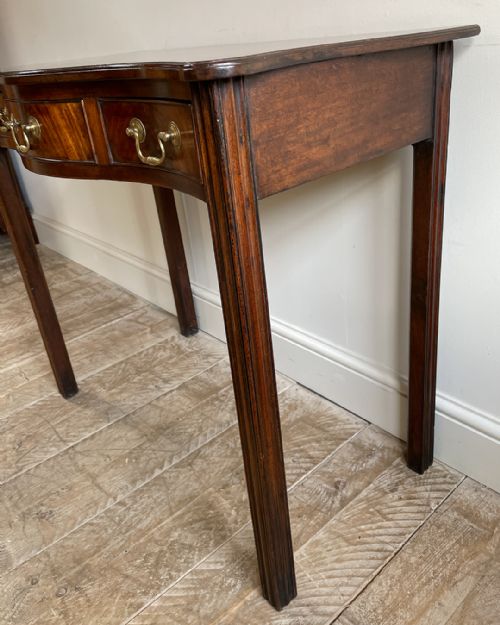 MAHOGANY SERPENTINE SIDE TABLE - ADDITIONAL PHOTO 2