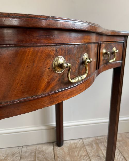 MAHOGANY SERPENTINE SIDE TABLE - ADDITIONAL PHOTO 7