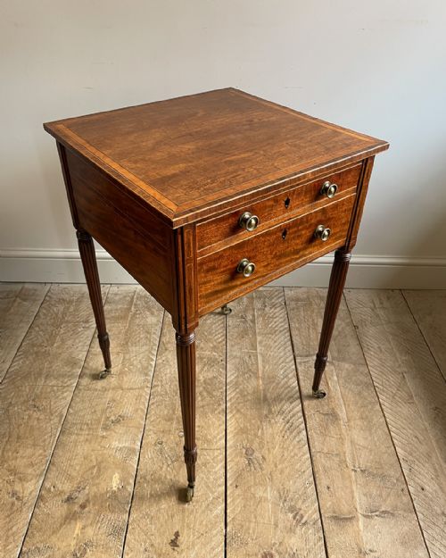 LOVELY QUALITY REGENCY MAHOGANY WORK TABLE - ADDITIONAL PHOTO 1
