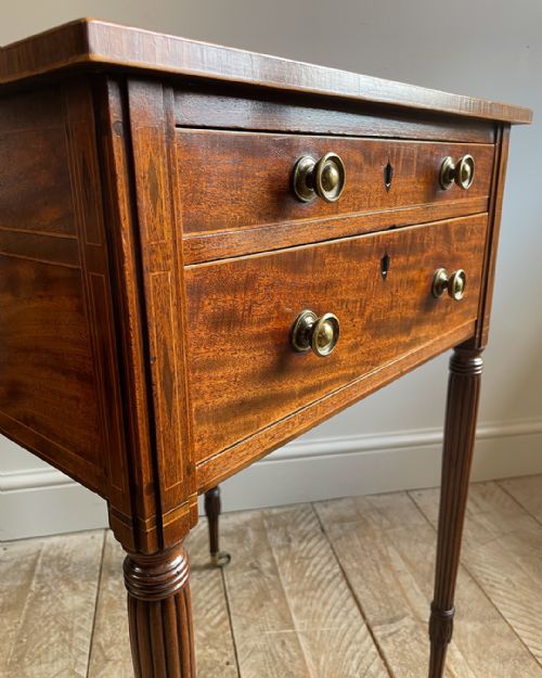 LOVELY QUALITY REGENCY MAHOGANY WORK TABLE - ADDITIONAL PHOTO 3