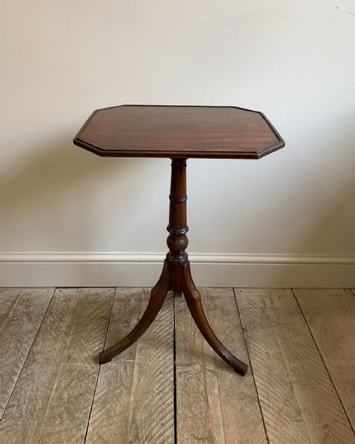 elegant georgian mahogany reading table - CATEGORY: ANTIQUE TABLES - DATED GEORGIAN