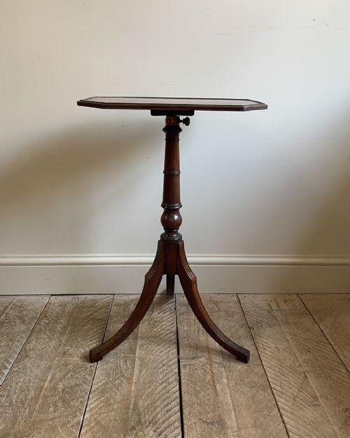 ELEGANT GEORGIAN MAHOGANY READING TABLE - ADDITIONAL PHOTO 1