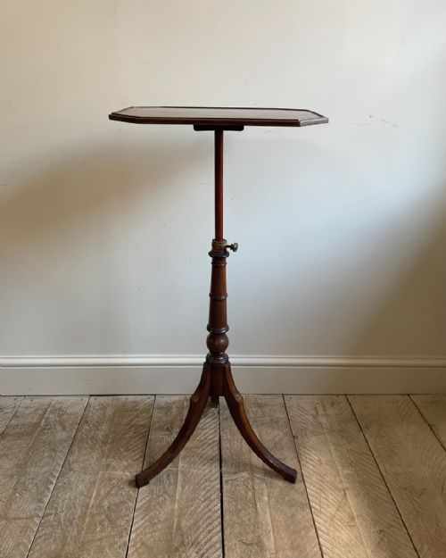 ELEGANT GEORGIAN MAHOGANY READING TABLE - ADDITIONAL PHOTO 2