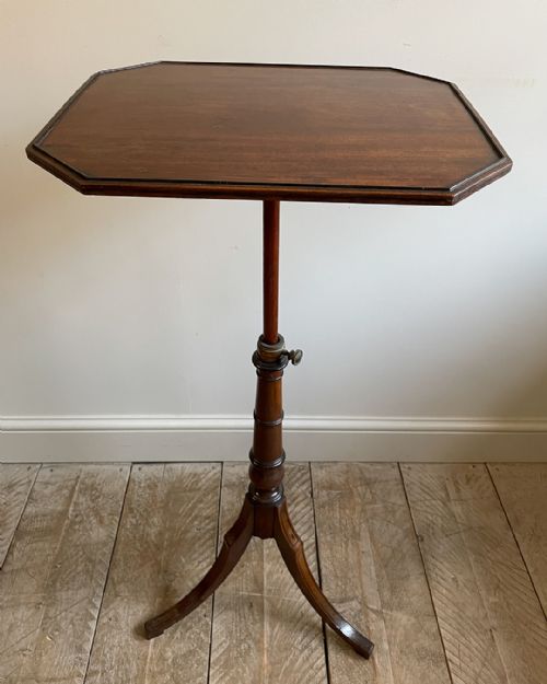 ELEGANT GEORGIAN MAHOGANY READING TABLE - ADDITIONAL PHOTO 3