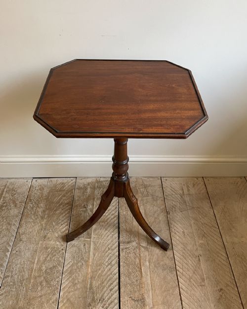 ELEGANT GEORGIAN MAHOGANY READING TABLE - ADDITIONAL PHOTO 4